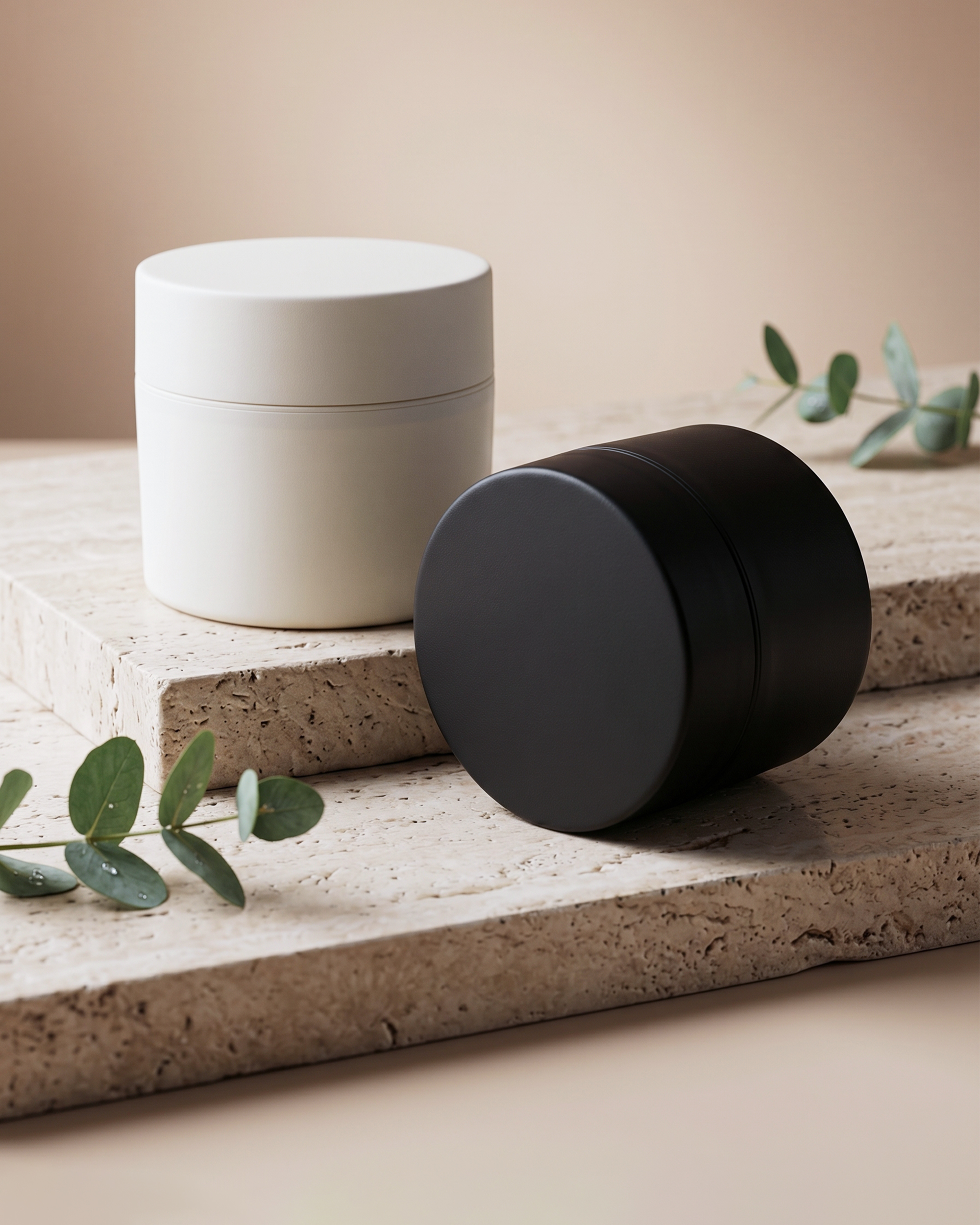 Plastic Jar — Laminaa skincare packaging